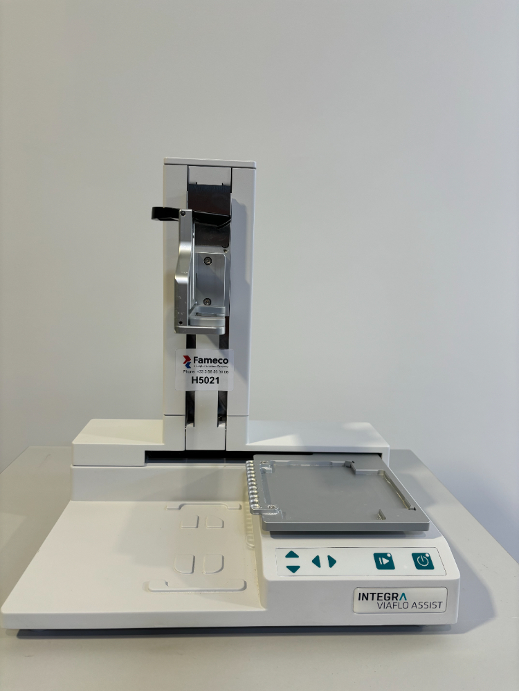 Image of Integra Viaflo Assist Liquid Handler
